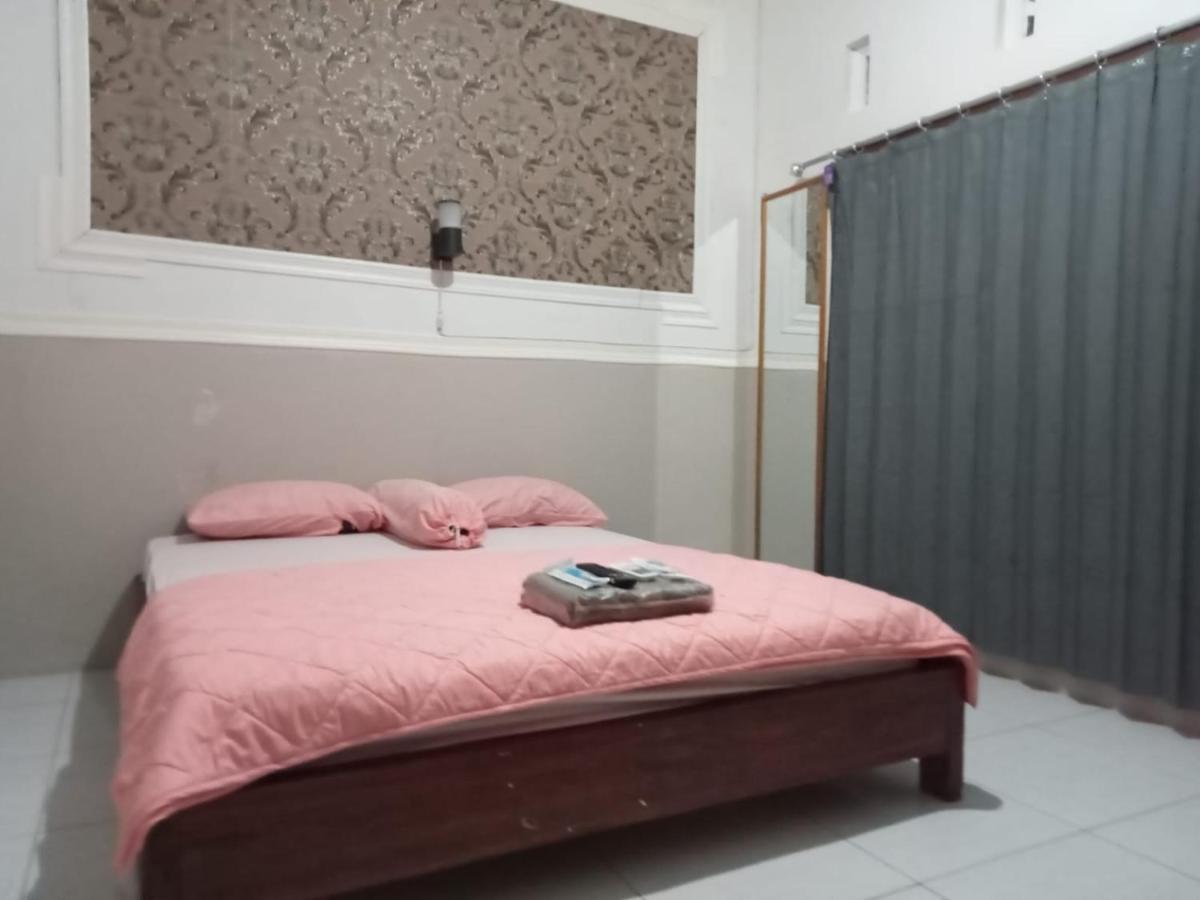 Cahaya Homestay Magelang Εξωτερικό φωτογραφία