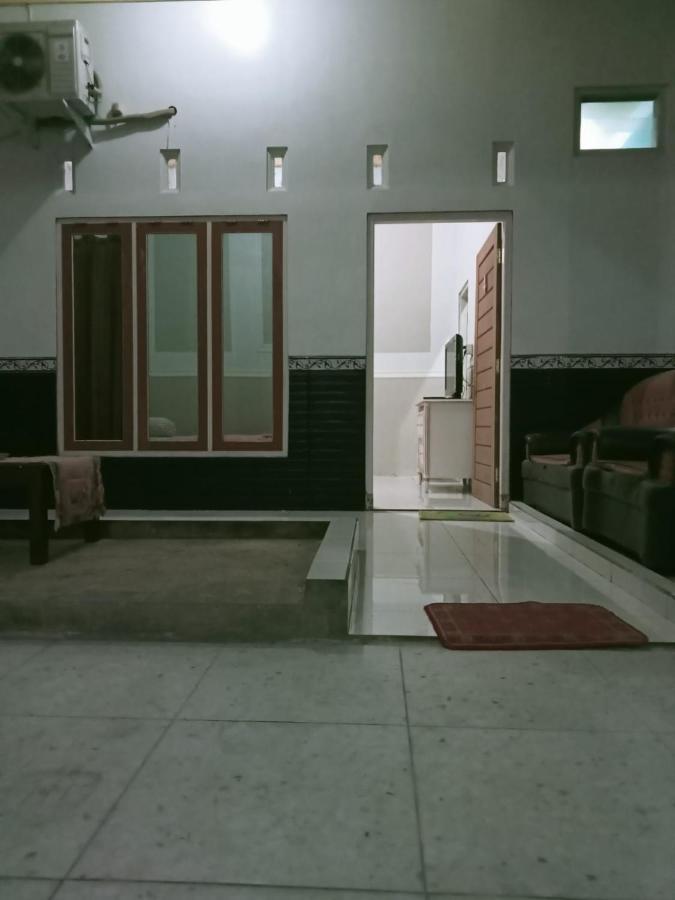 Cahaya Homestay Magelang Εξωτερικό φωτογραφία